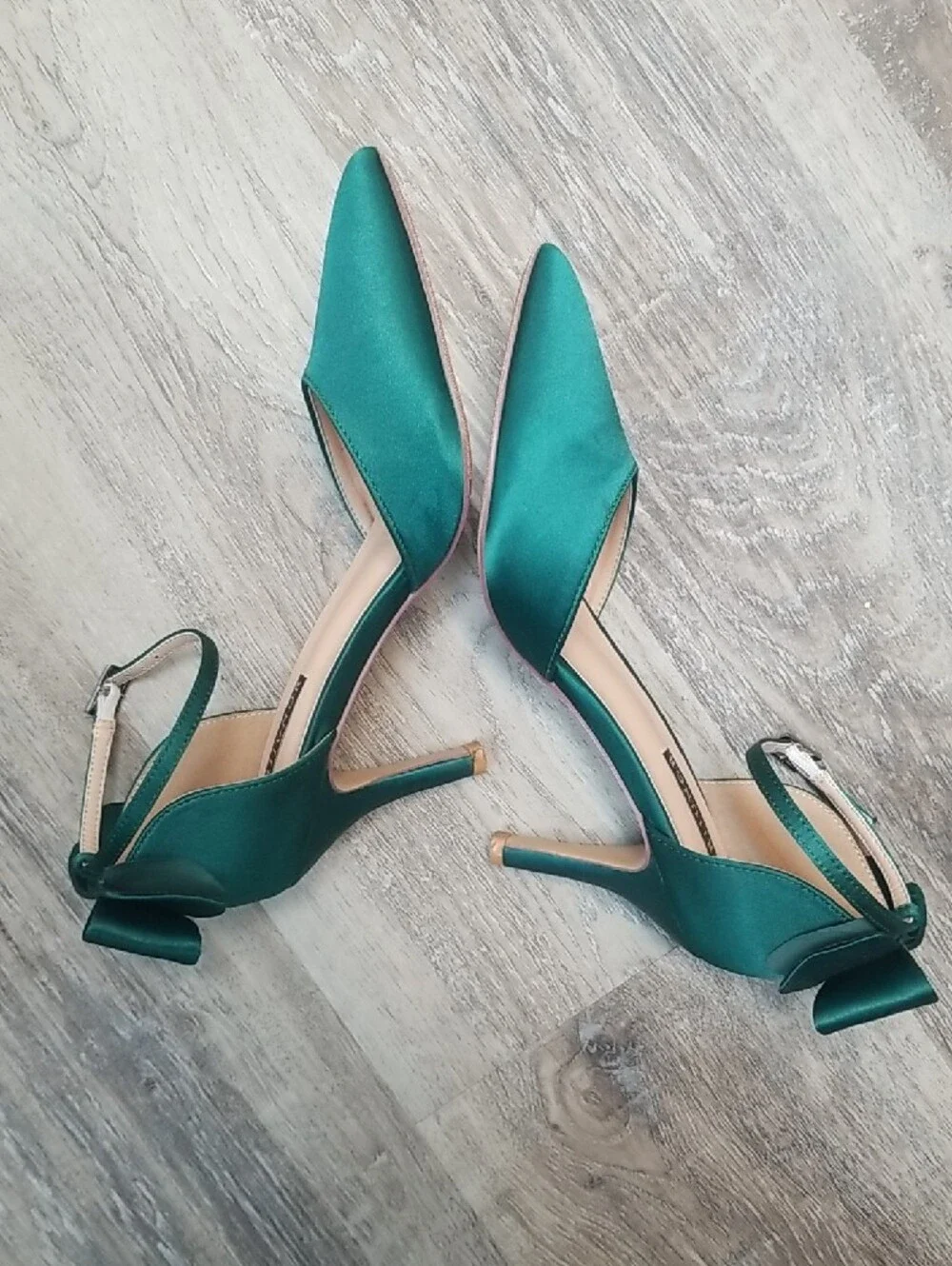 Erijunor chic emerald